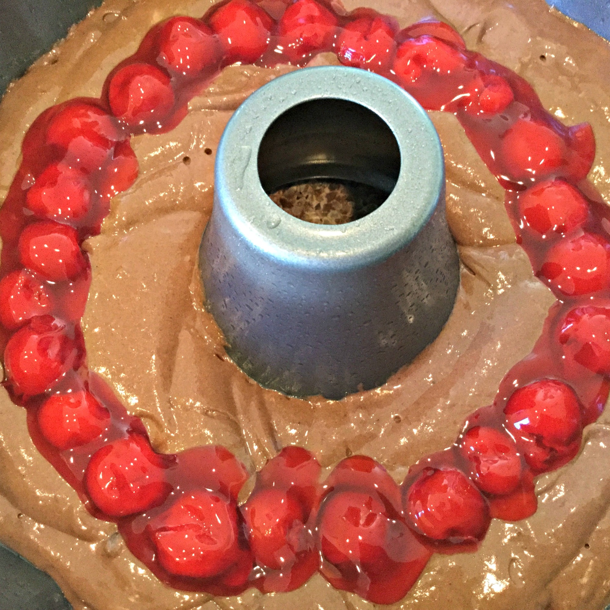 https://www.krazykitchenmom.com/wp-content/uploads/2016/10/Chocolate-Cherry-Cake-C.jpg