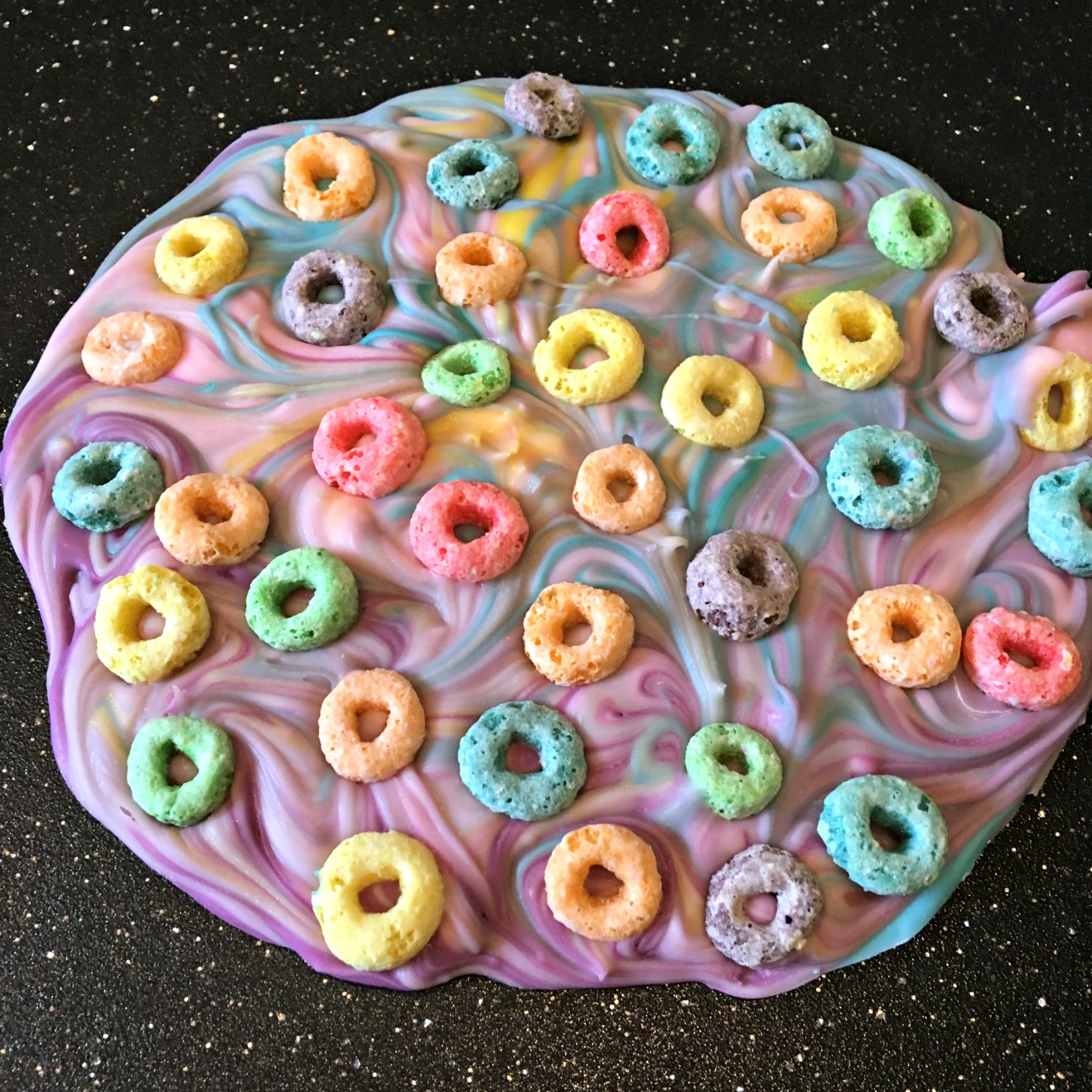 Froot Loops, Cereal Candy, Cereal and milk, Tye-Dye Cereal Dessert Bark