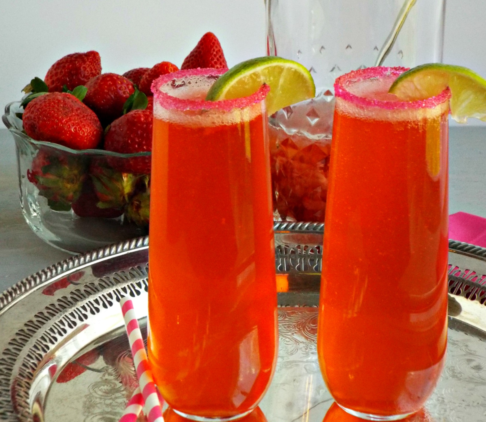 Strawberry Lime Gin Fizz, Gin Fizz, Gin cocktail