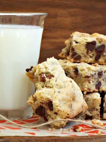 Soft and Chewy Blondies