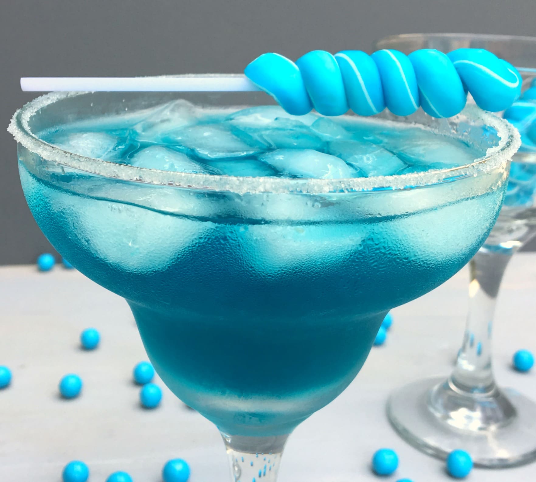 what makes a margarita blue