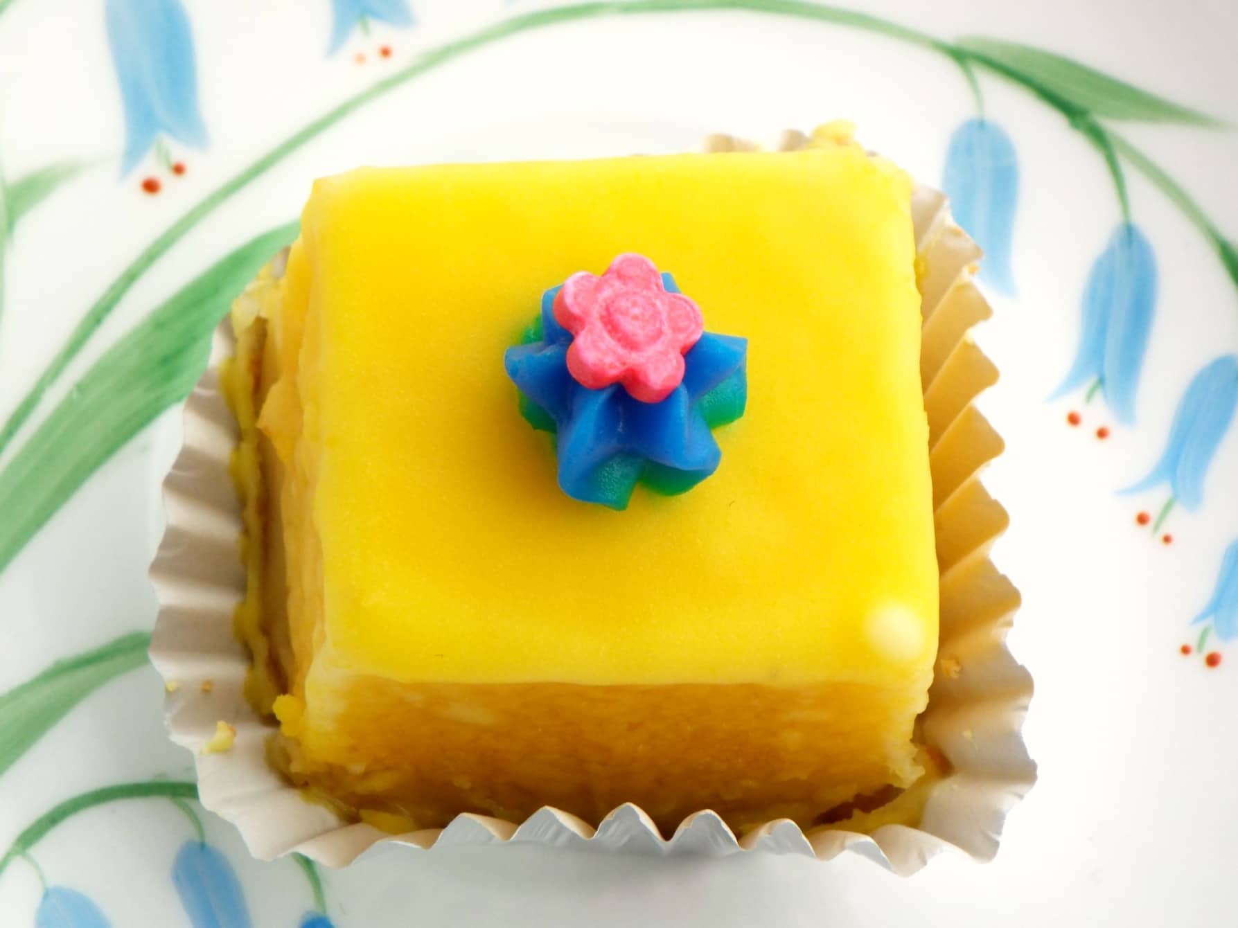 easy petit fours