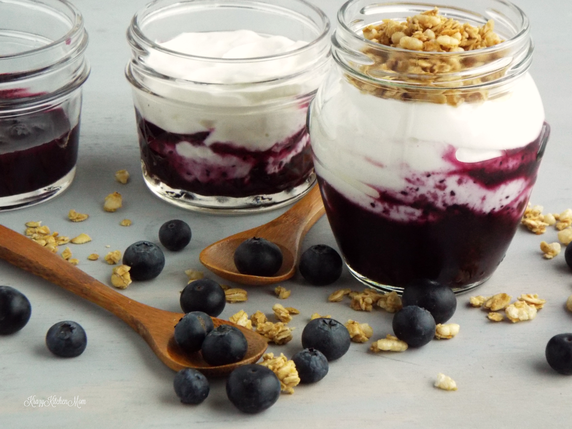 How to make Fruit on the bottom yogurt