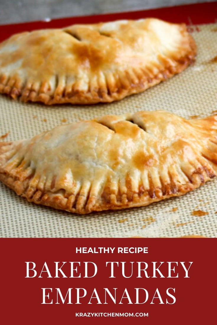 Baked Turkey Empanadas Made with  Ground Turkey Breast are an easy calorie-conscious snack or quick dinner for the entire family. via @krazykitchenmom