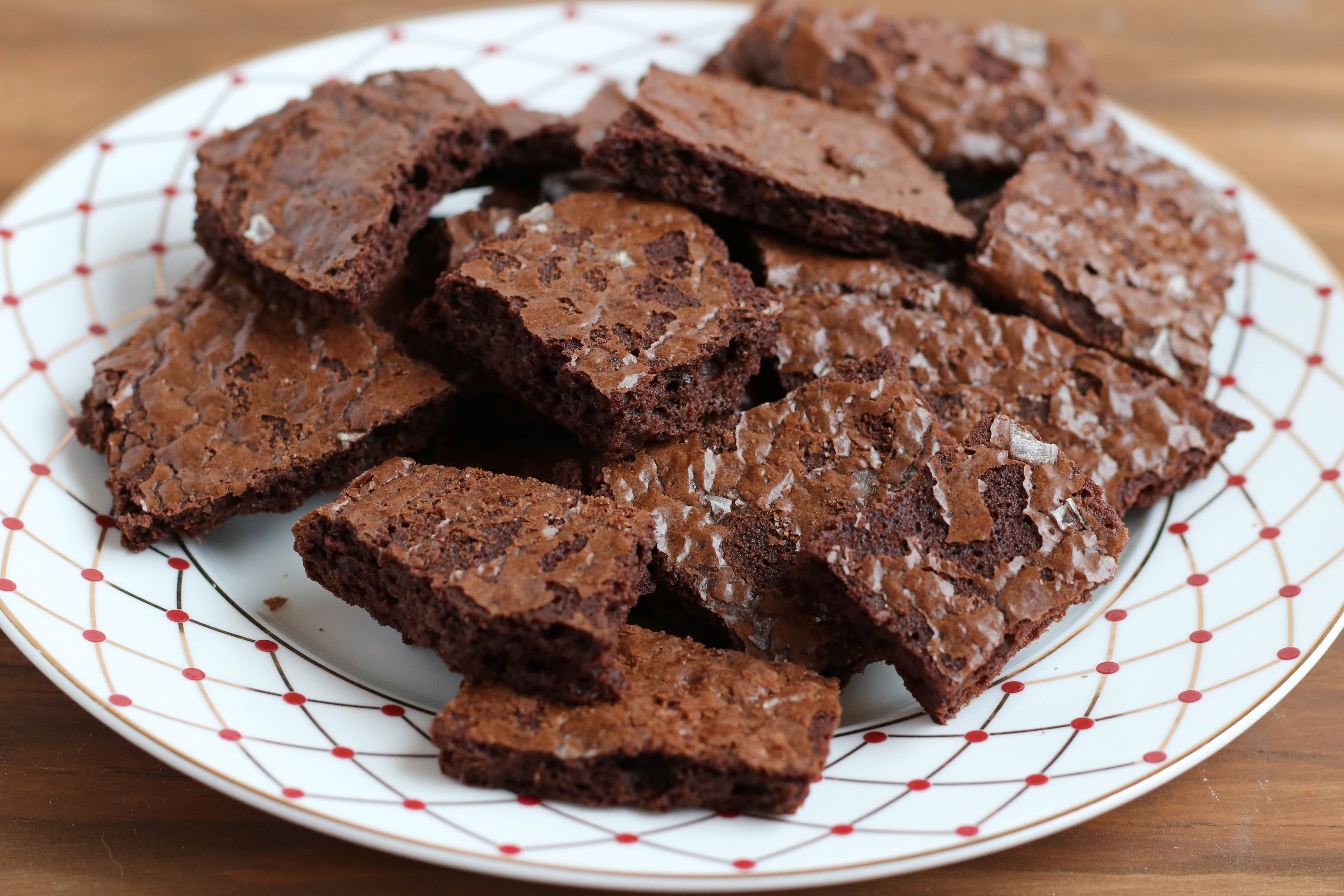 Easy Crispy Brownies From A Box Mix - Krazy Kitchen Mom