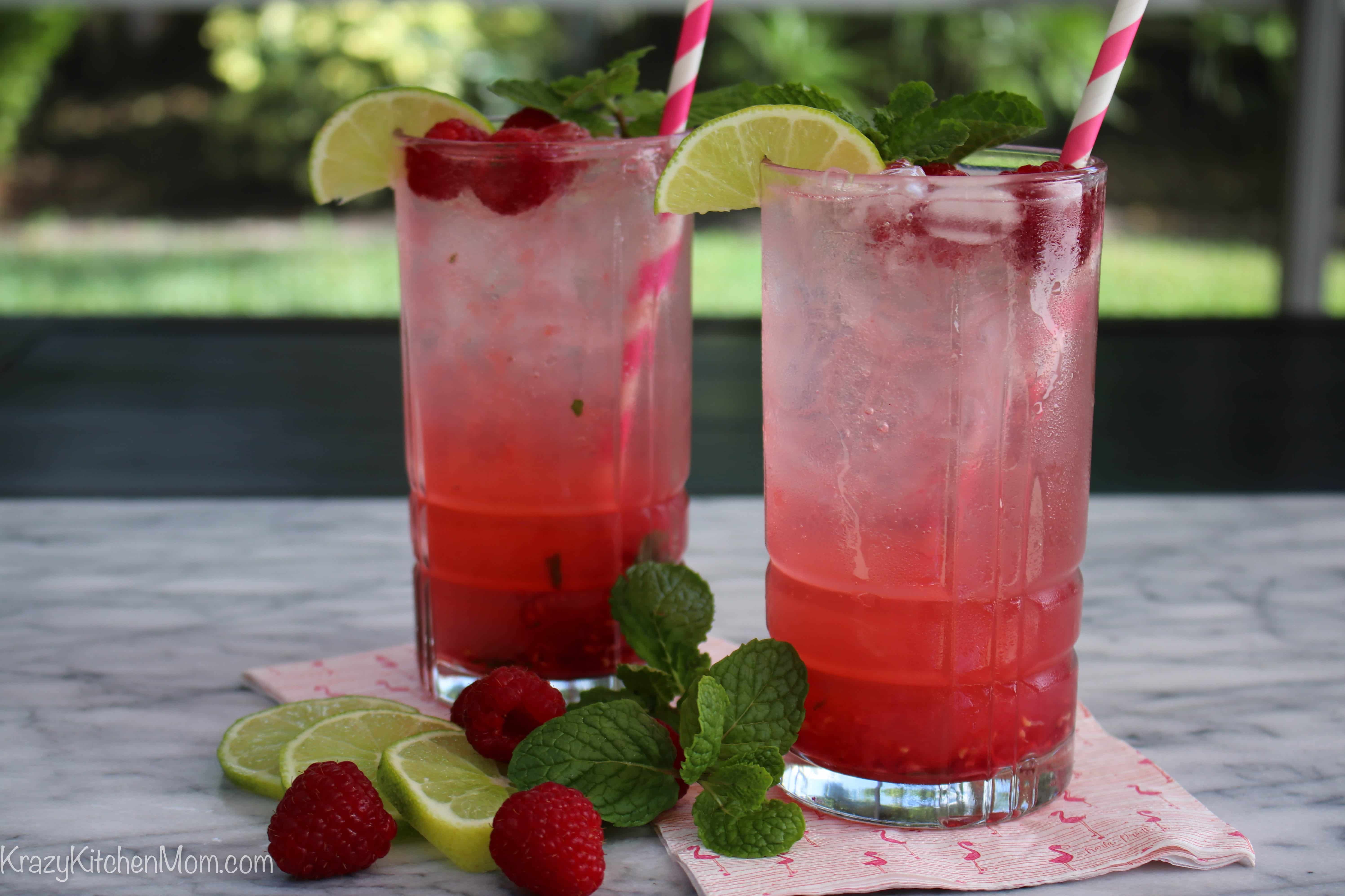 Fresh Raspberry Mojitos