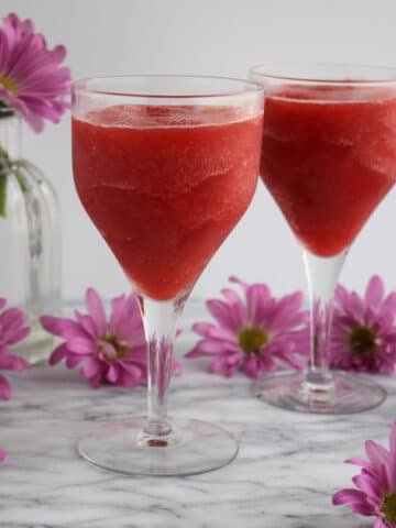 Frose Frozen Rose