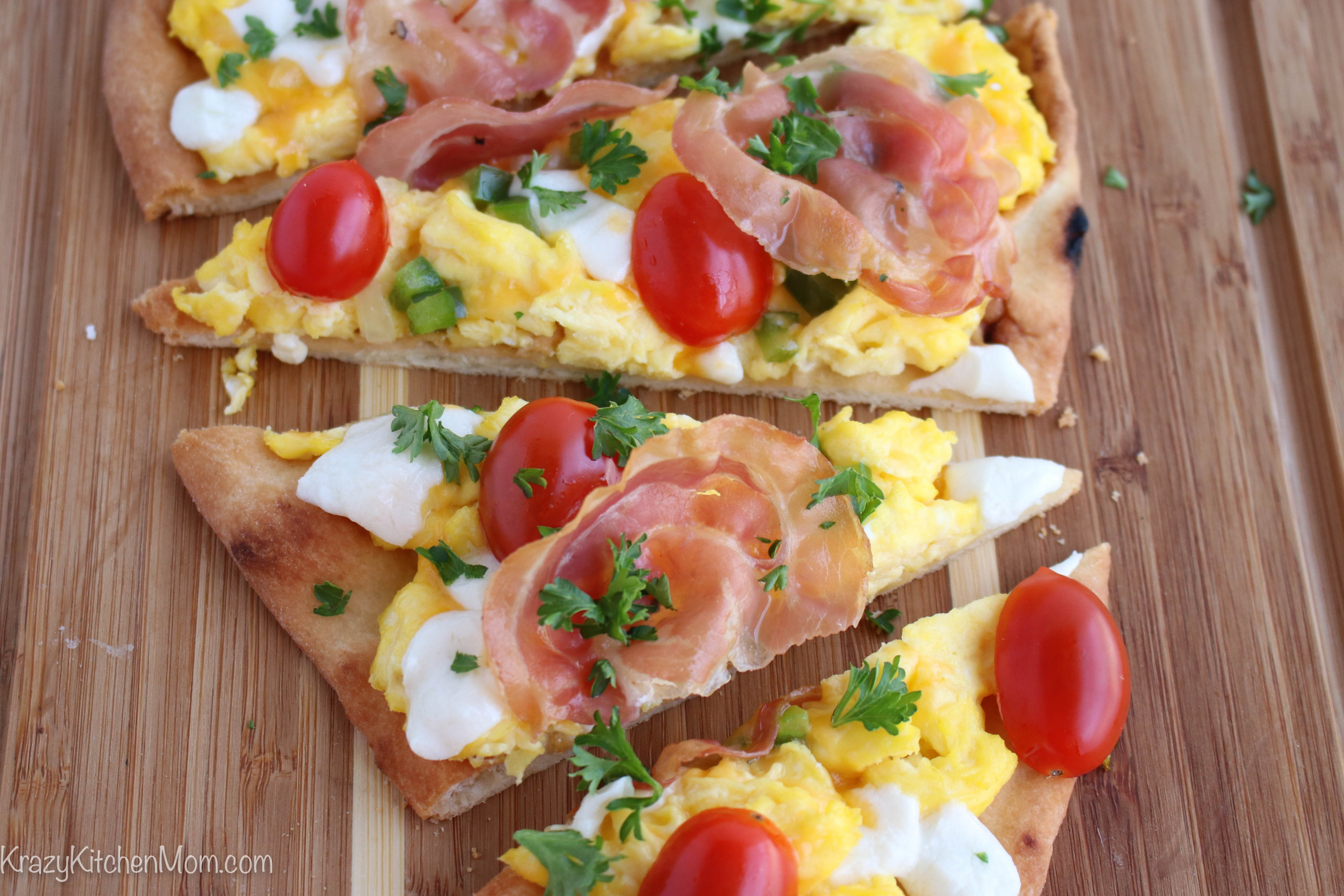 Breakfast Flatbread Pizza