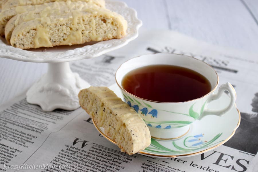 LEMON POPPY SEED BISCOTTI