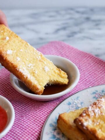 Air Fryer French Toast Sticks