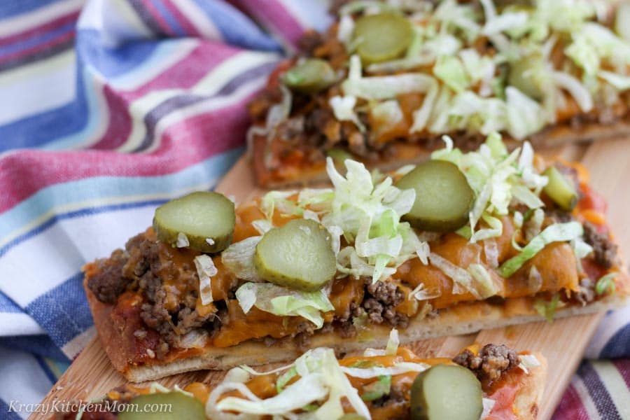 Cheeseburger Flatbread Pizza D Krazy Kitchen Mom