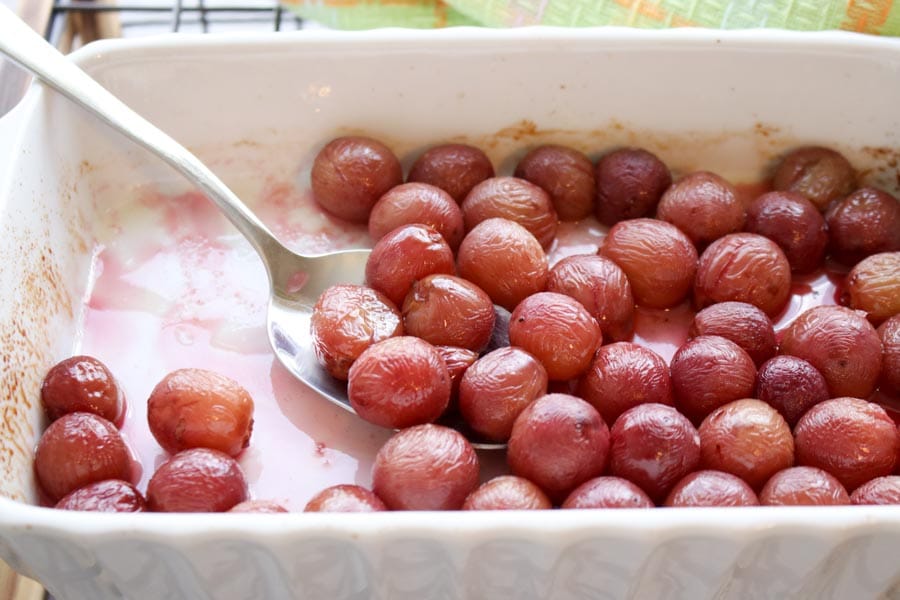 Roasted Grapes Oatmeal in a pan