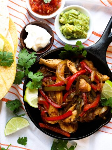 TEQUILA CHICKEN FAJITAS IN SKILLET