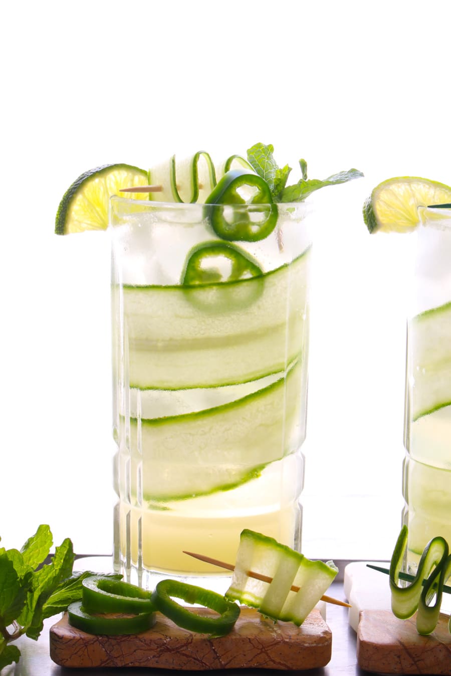 SKINNY CUCUMBER LIME COCKTAIL