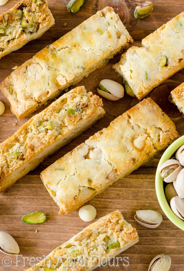 PISTACHIO WHITE CHOCOLATE CHIP BISCOTTI