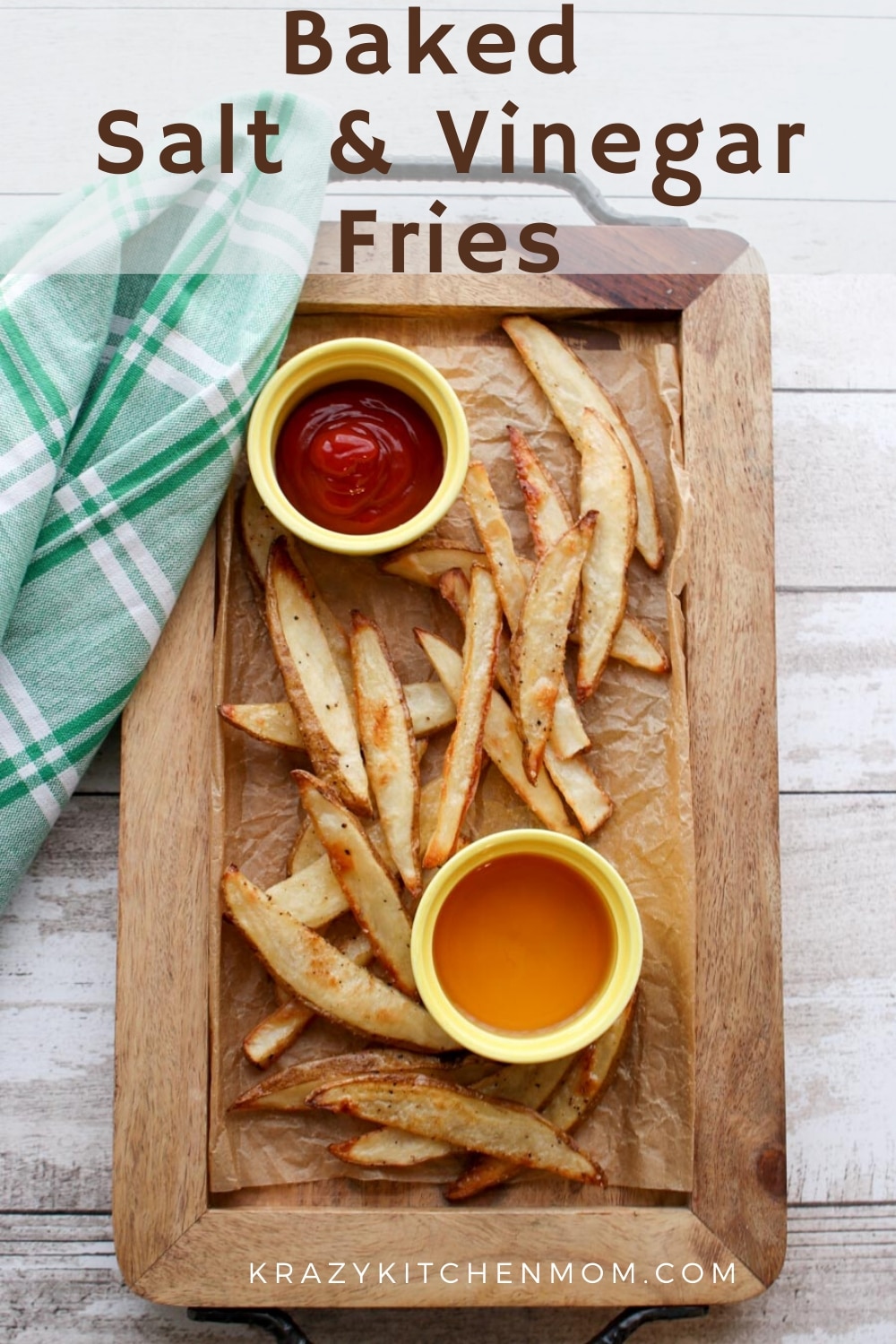 If you like salt and vinegar potato chips then you are going to absolutely love by Baked Salt and Vinegar Fries. So much flavor may give up on ketchup. via @krazykitchenmom