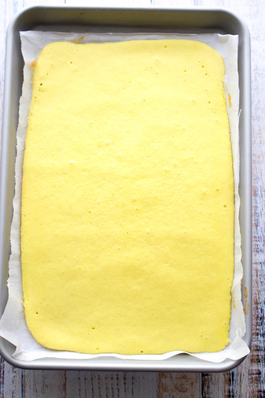 Baked yellow cake