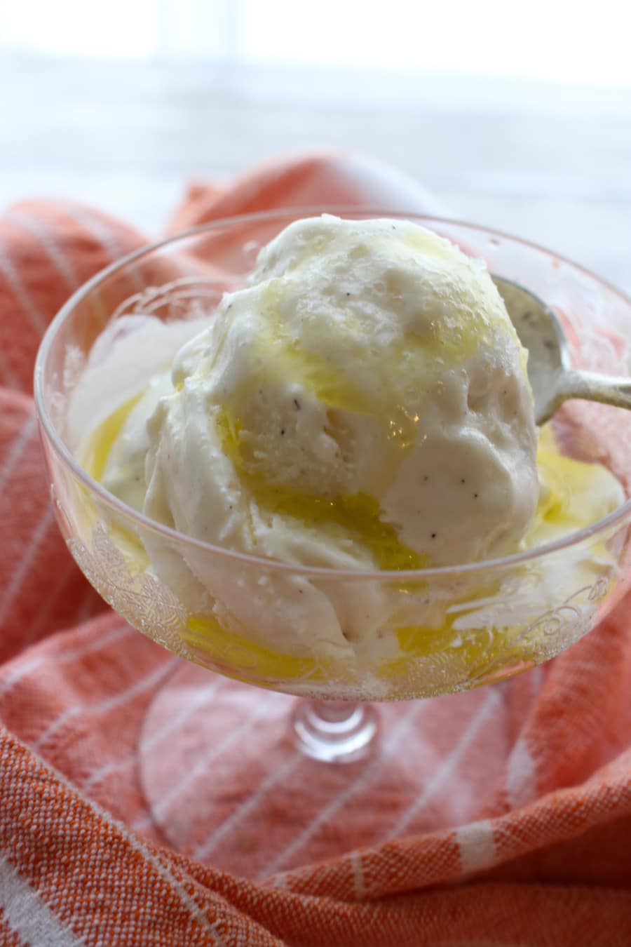 Vanilla ice cream with olive oil and sea salt