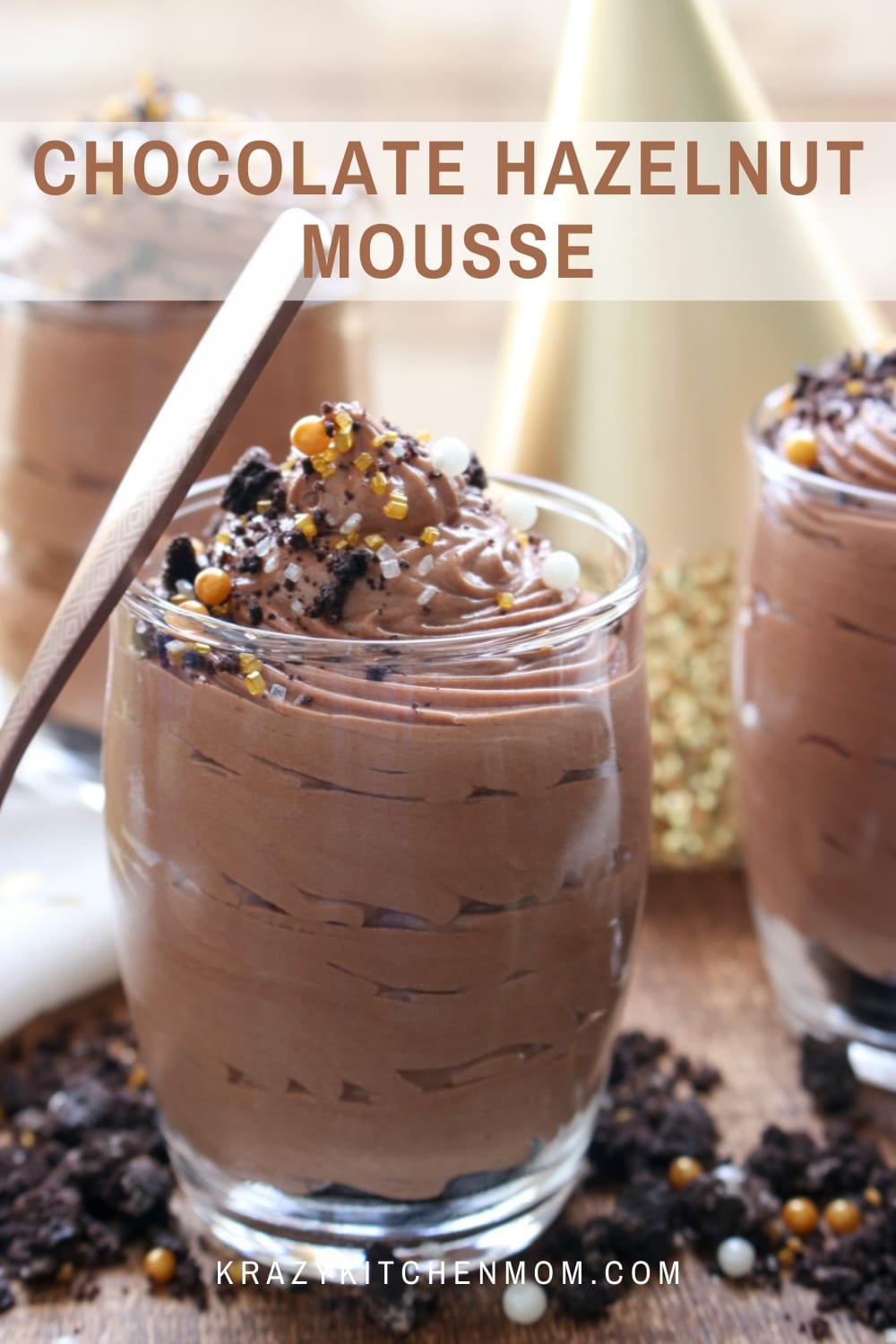 With only four ingredients and ten minutes, you can make the most decadent creamy chocolate mousse that rivals any fancy restaurant dessert.  via @krazykitchenmom