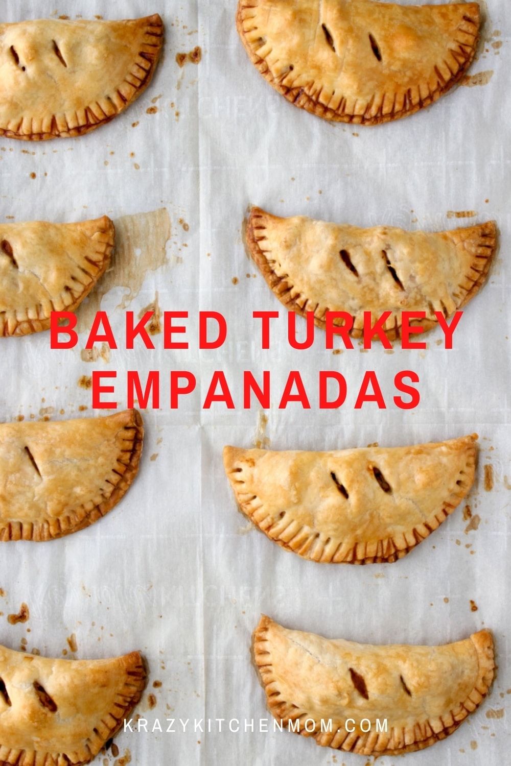 Baked Turkey Empanadas Made with Ground Turkey Breast are an easy calorie-conscious snack or quick dinner for the entire family. via @krazykitchenmom