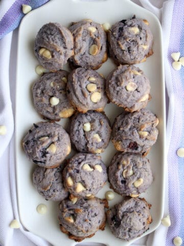 platter to blueberry cookies