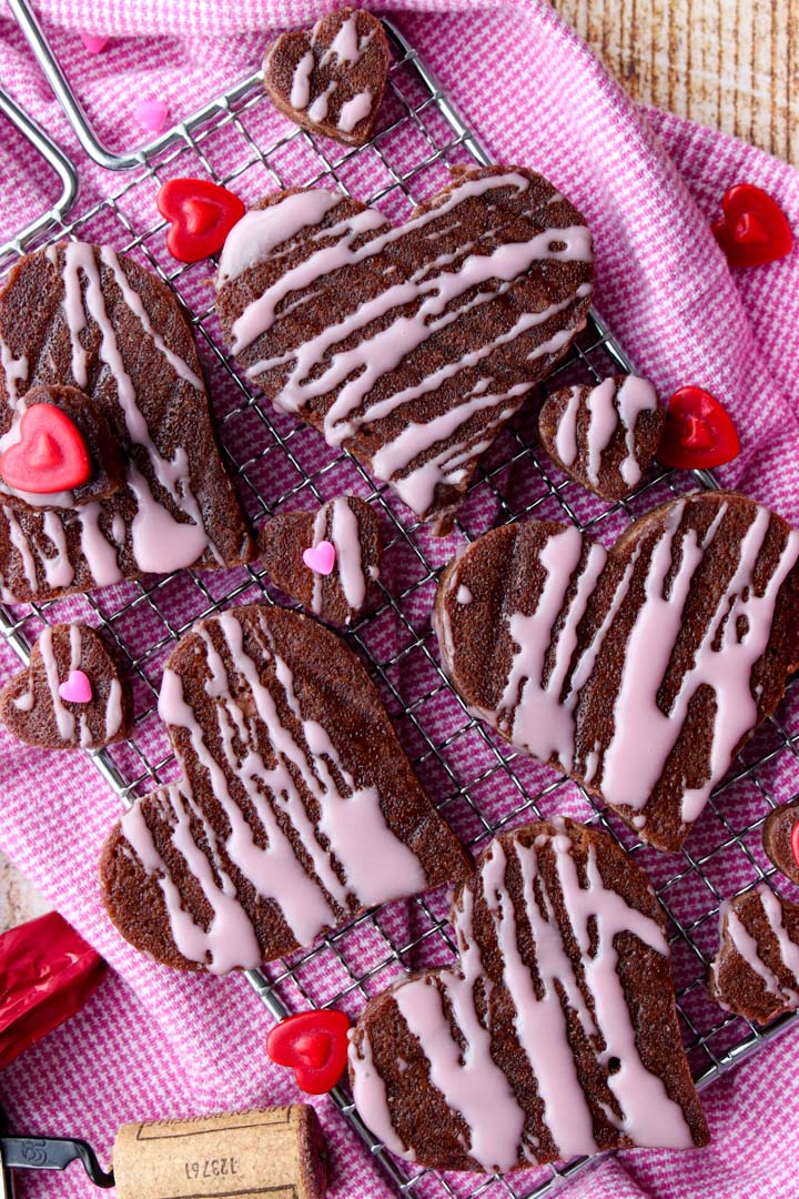 HEART SHAPED BROWNIES ON A SMALL RACK