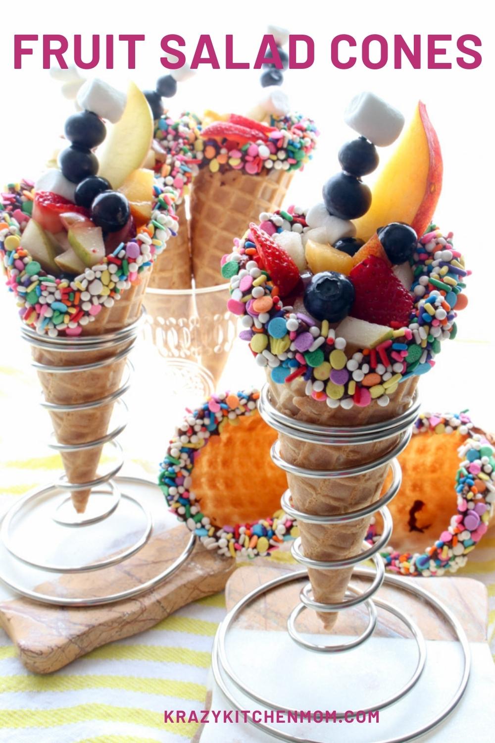 Want to make someone smile? Just give them one of these chocolate-dipped, sprinkled, fresh fruit salad sugar cones. It is guaranteed to make them smile! via @krazykitchenmom