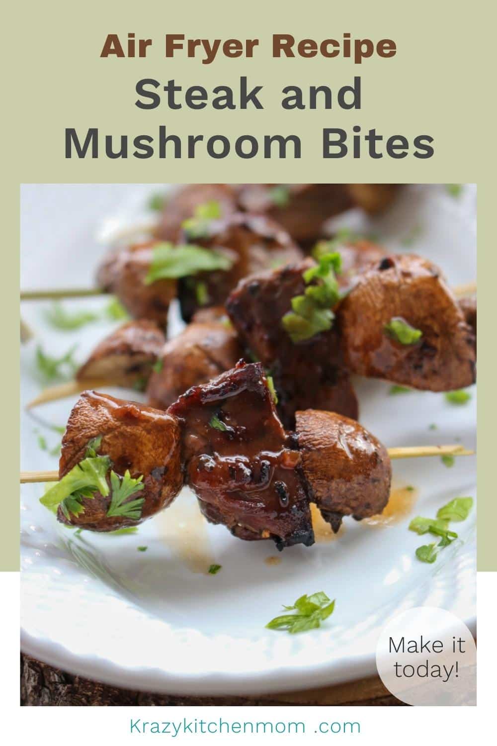 These steak and mushroom bites are a real treat. This is a super simple dinner that is low carb and Keto and budget-friendly. via @krazykitchenmom