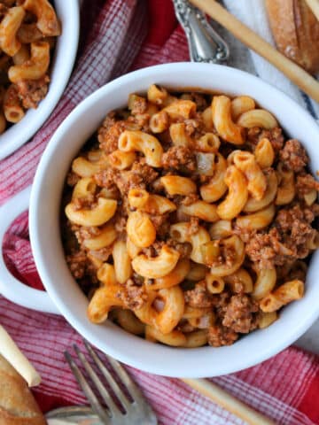 BOWL OF AMERICAN GOULASH