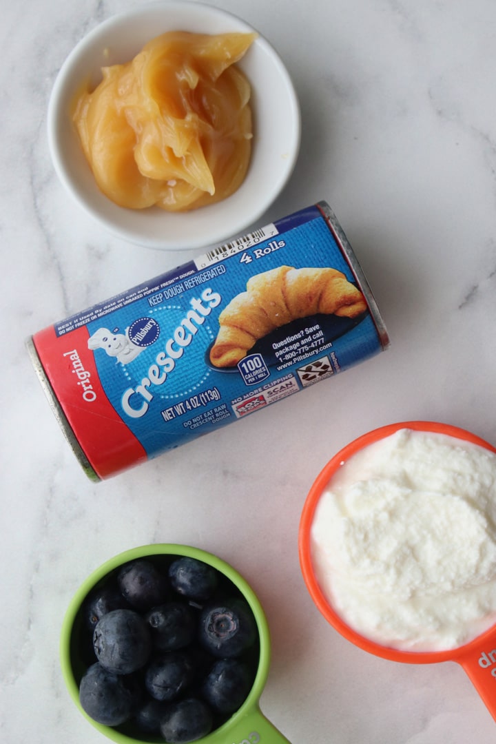 four ingredients to make lemon Danish