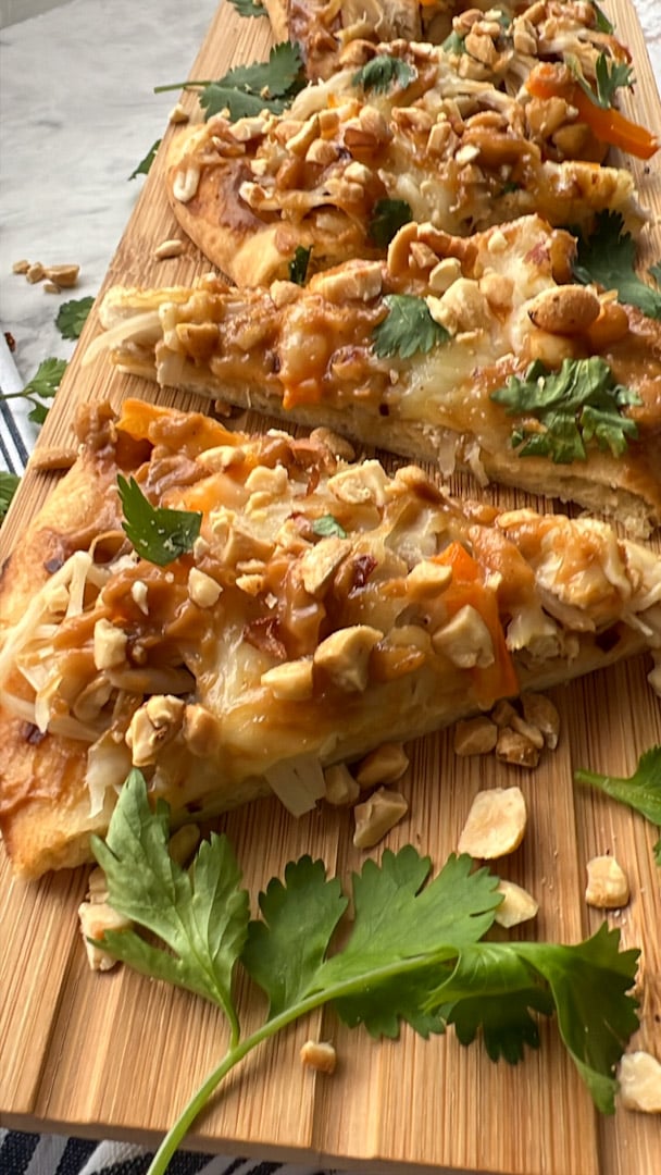 slices of thai peanut rotisserie chicken flatbread