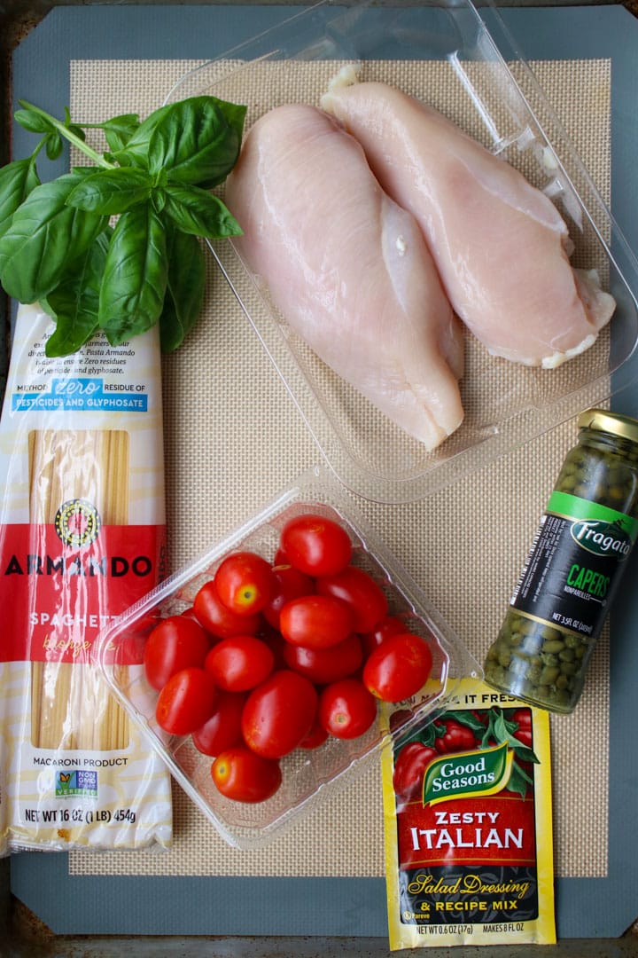 Ingredients needed to make Italian dressing chicken and pasta