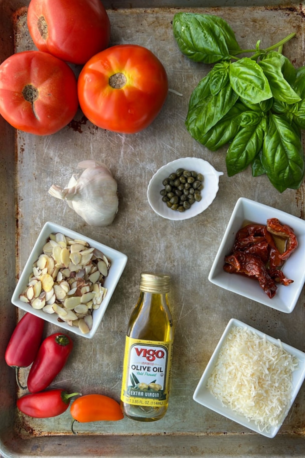 INGREDIENT TO MAKE ROASTED TOMATO GARLIC PESTO