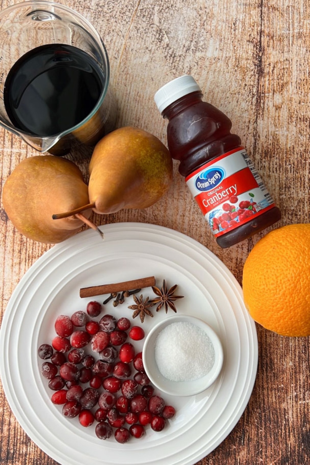 ingredients to make poached pears