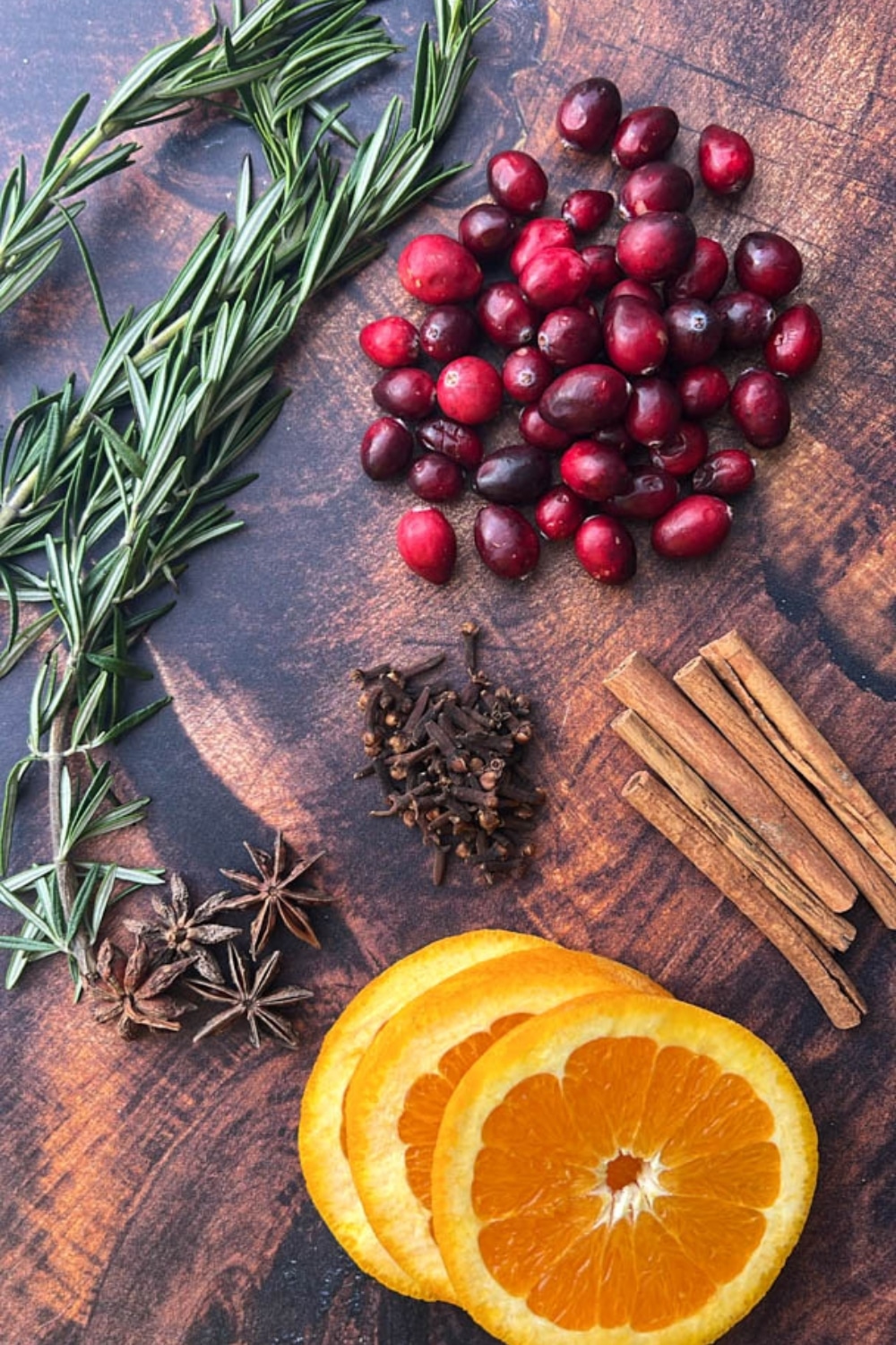 ingredient to make a holiday simmer pot