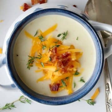 BOWL OF POTATO LEEK SOUP