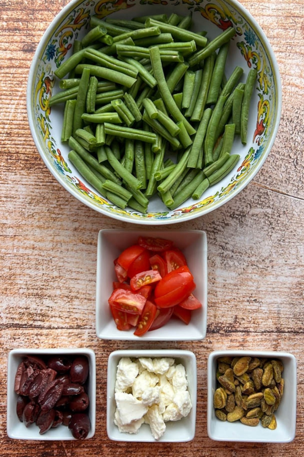 INGREDIENTS TO MAKE GREEK GREEN BEAN SALAD