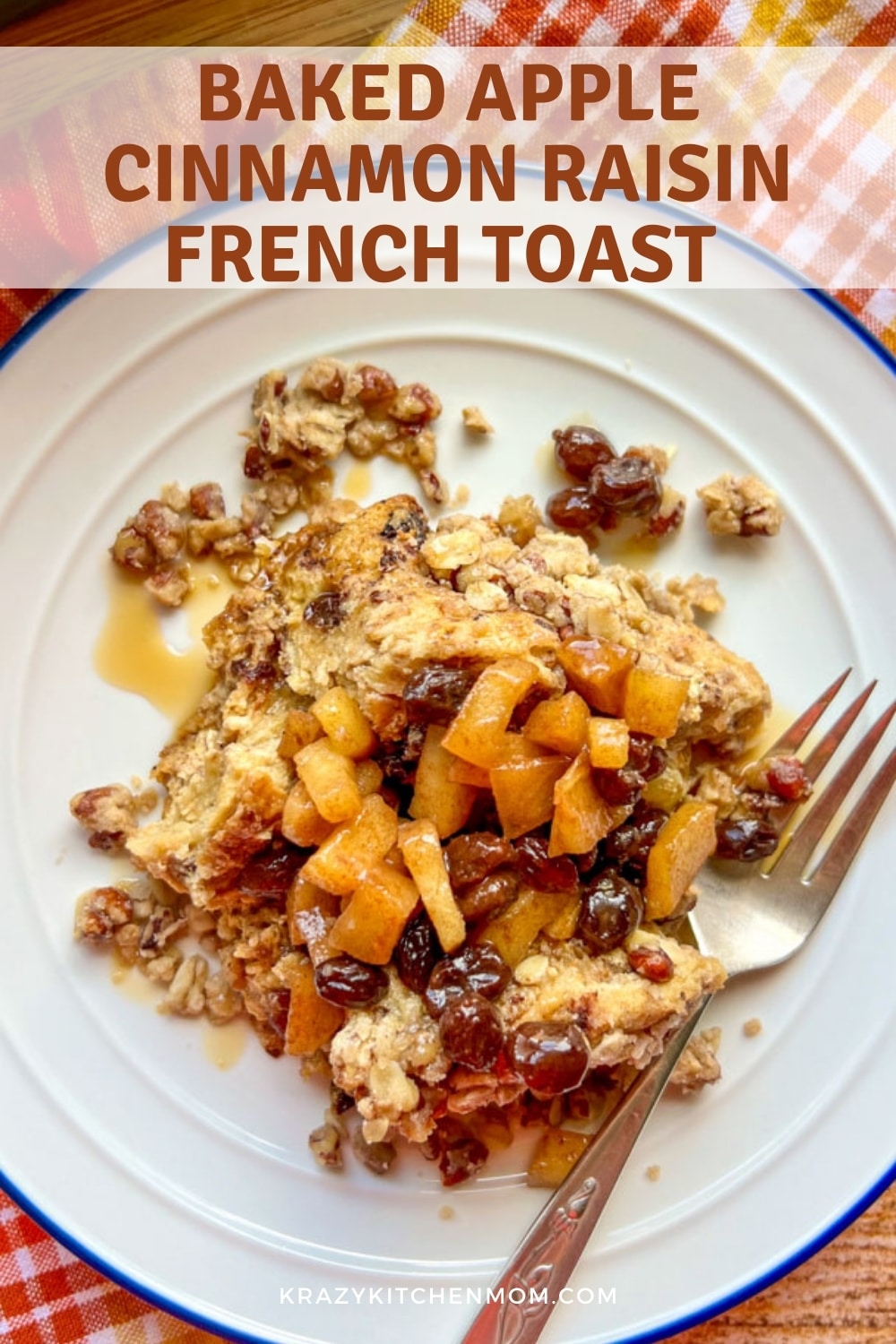 Easy make-ahead breakfast filled with apples, warm fall spices, and an irresistible pecan maple streusel and apple raisin sauce.  via @krazykitchenmom