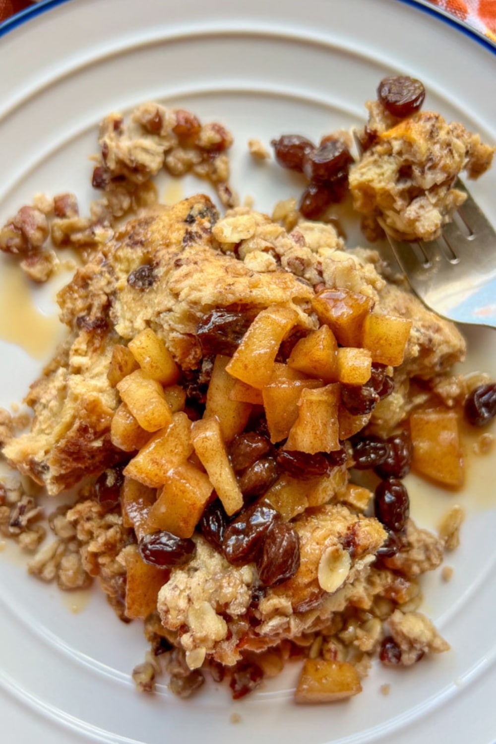 close of of apple raisin baked french toast
