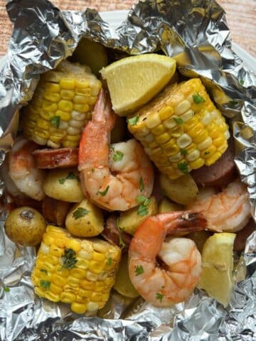 cajun shrimp boil foil packet open
